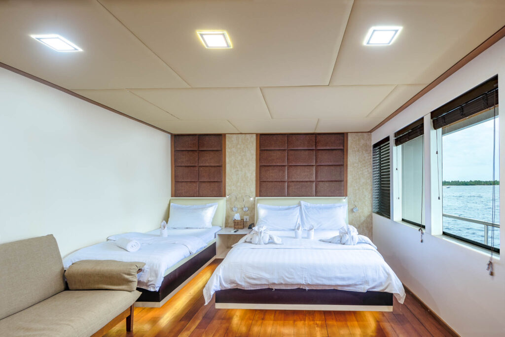 05 – AdoraOcean View
