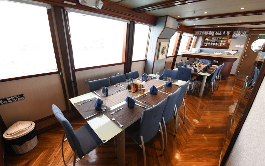 1.templete-humboldt-nueva2018-dining-room-1594×1066