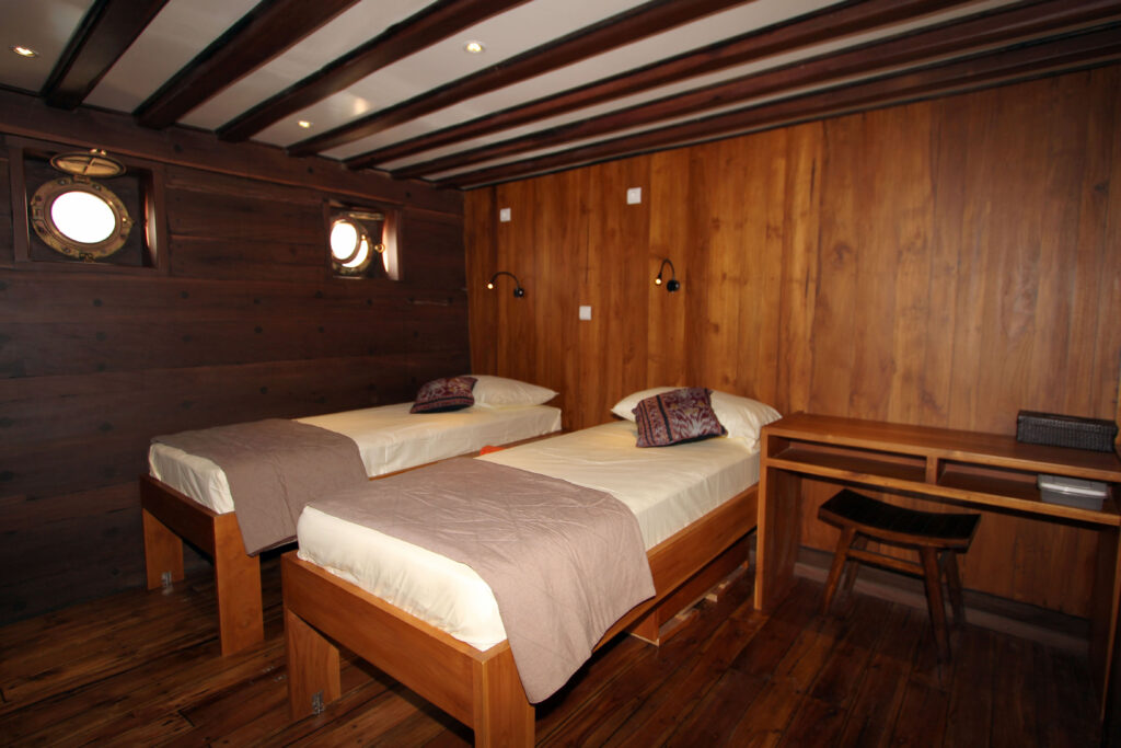 IMG_0205_lower_deck_cabin_15_as_twin
