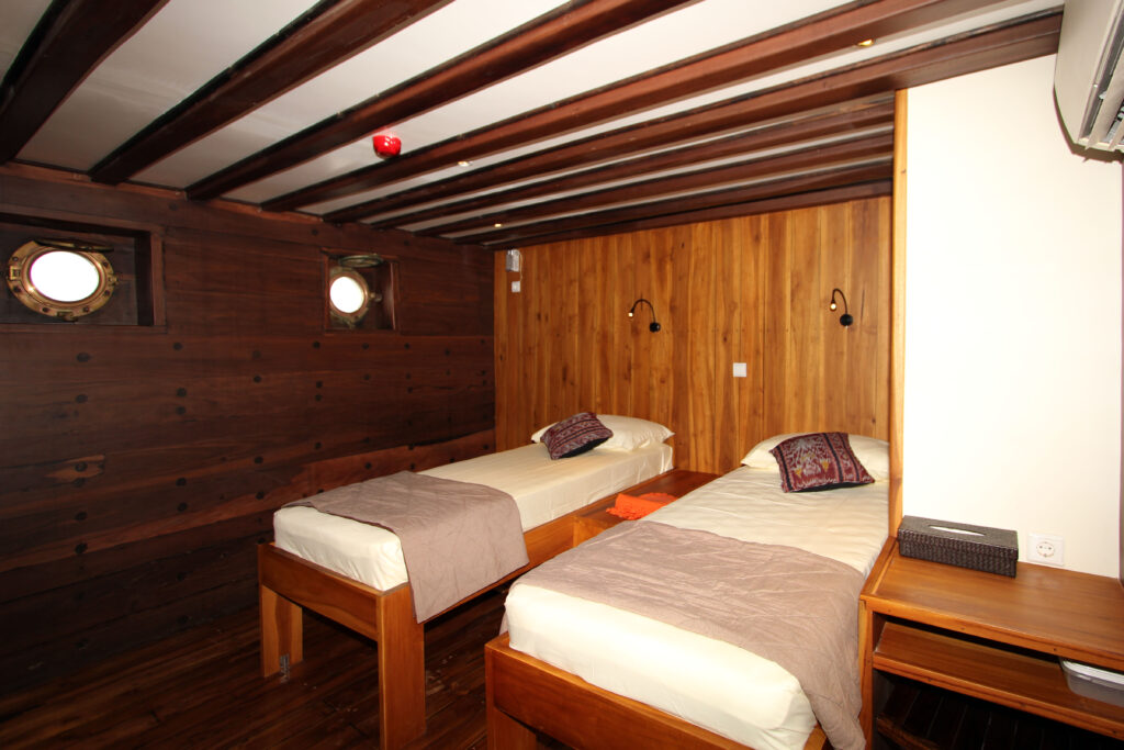 IMG_0243_lower_deck_cabin_14_as_twin