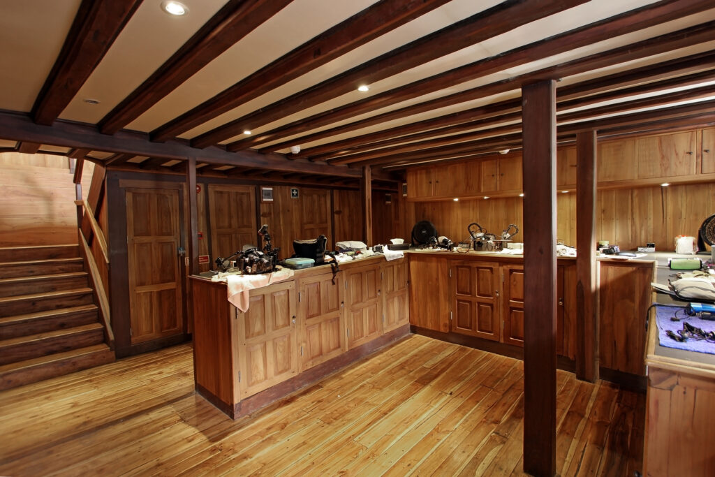 IMG_1789_camera_room