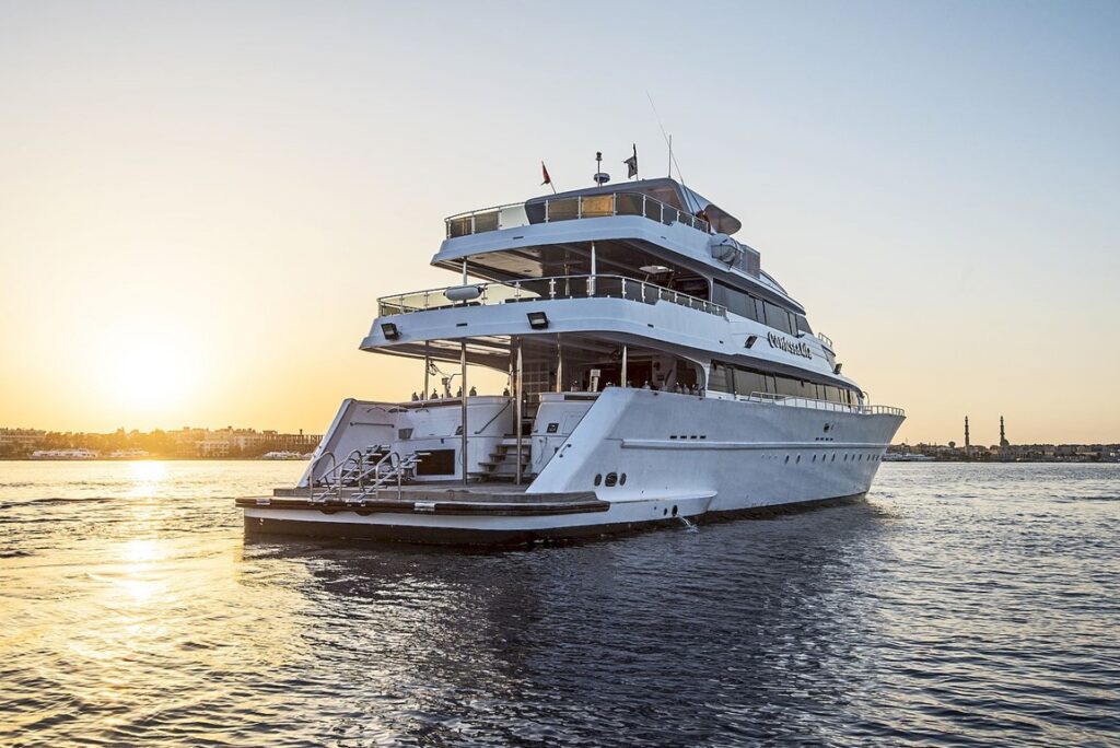 contessa-mia-back_9bc35_lg