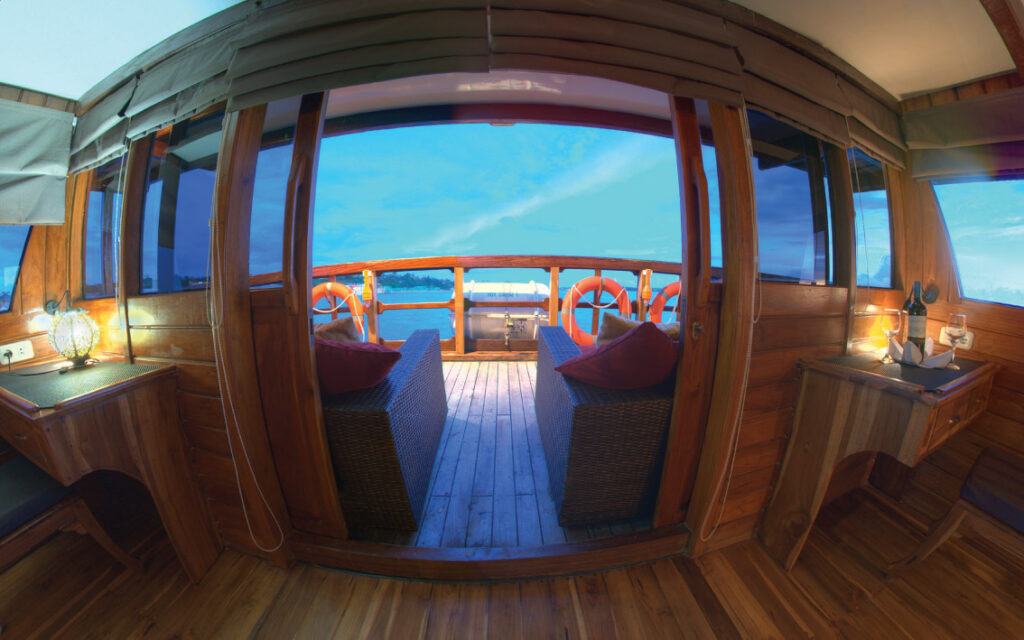 d1_main-deck_master-cabin-6_03jpg