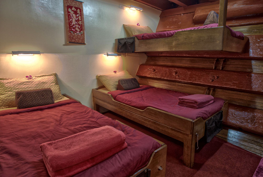 the-junk-triple-cabin