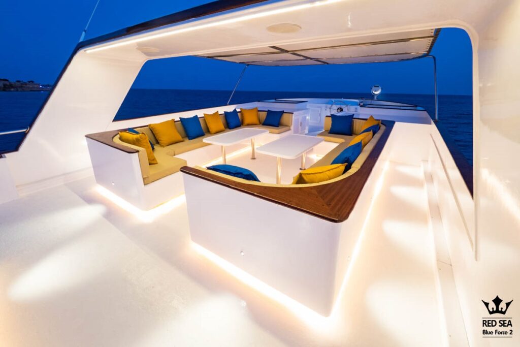 Red_Sea_Blue_Force_2_09_sundeck
