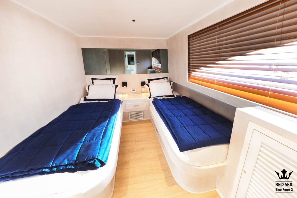 Red_Sea_Blue_Force_2_Cabins_#6 to #9_topdeck