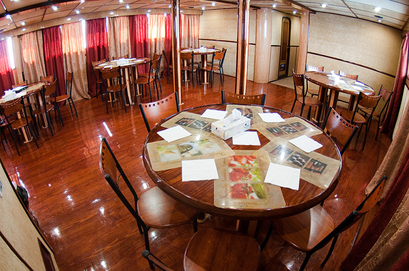 dining_room_01_big