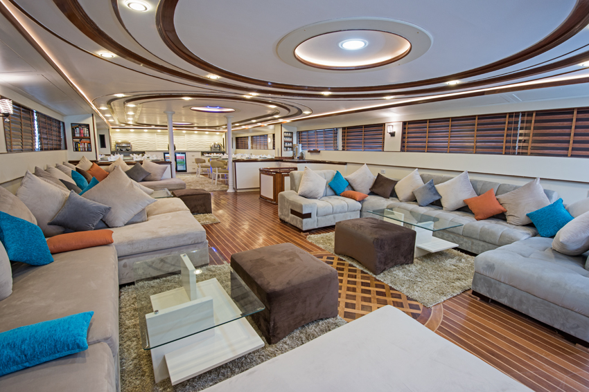 GrandSeaExplorer_Salon1
