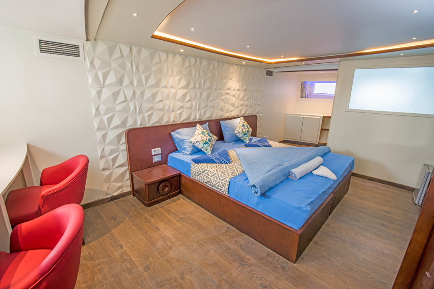 GrandSeaExporer_Suite