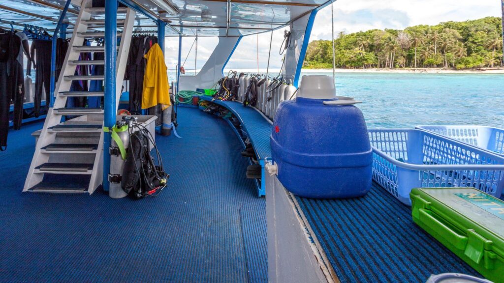 bilikiki-dive-deck-credit-tom-demeyer