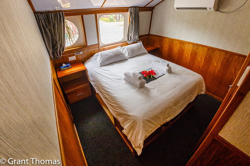 Oceania Queen Cabin – Grant Thomas
