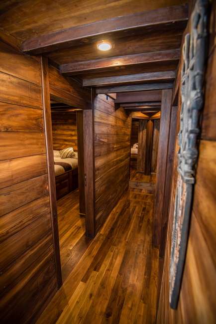 hallway_tall