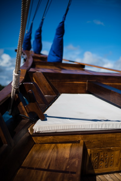 samambaia-liveaboard-dive-deck-foredeck